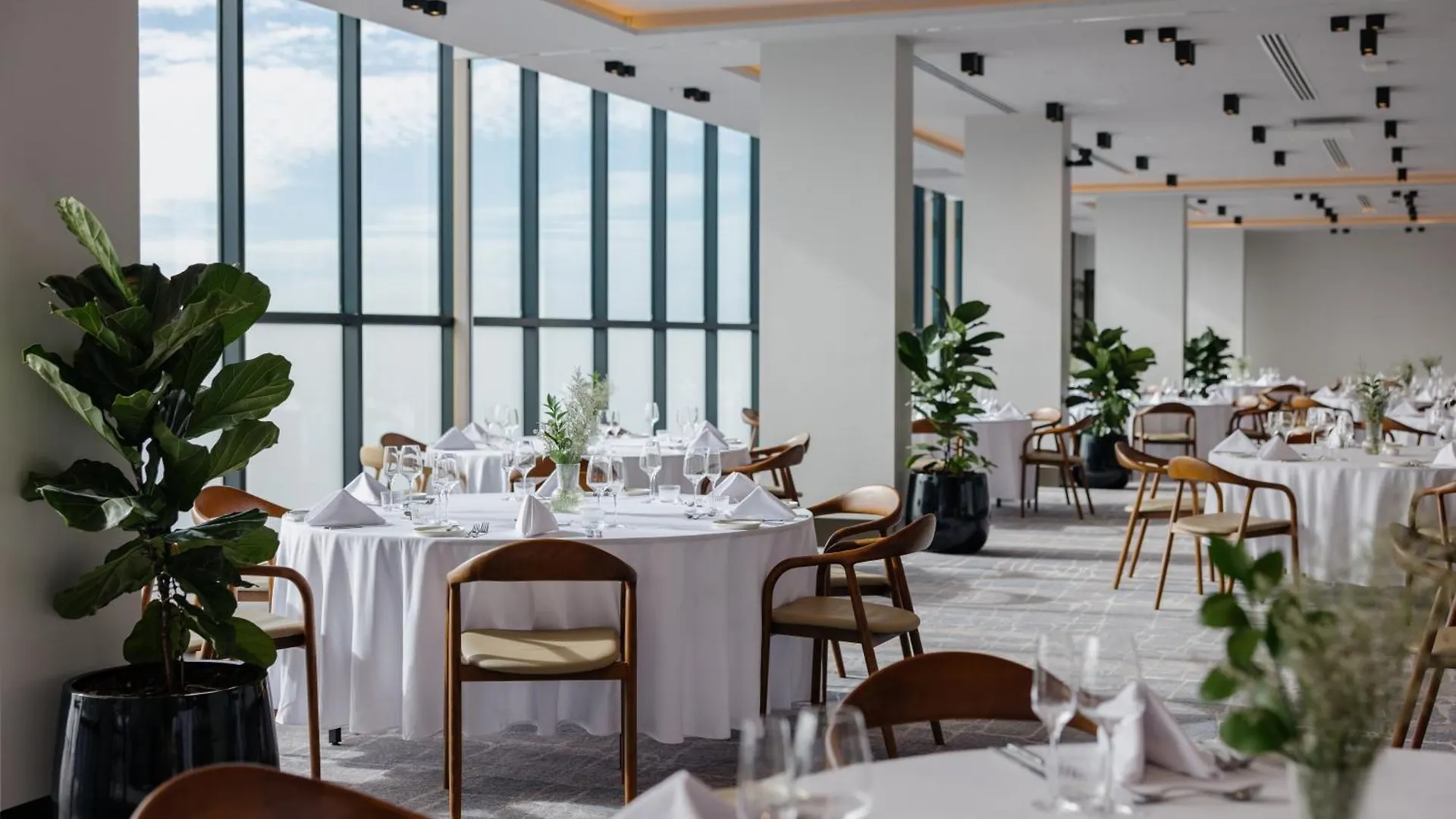Hotel Crowne Plaza Adelaide Mawson Lakes By Ihg
