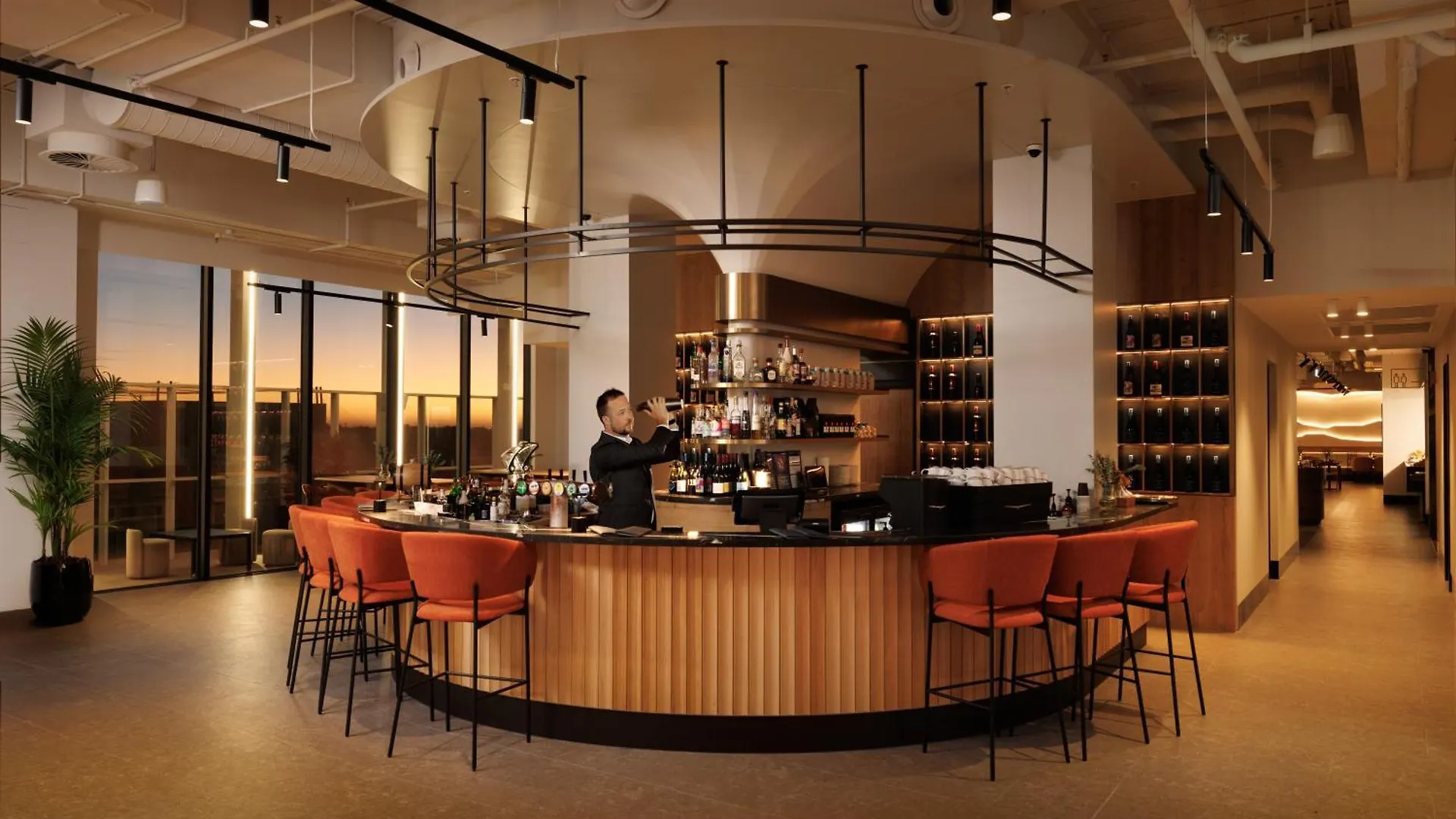 Crowne Plaza Adelaide Mawson Lakes By Ihg Hotel